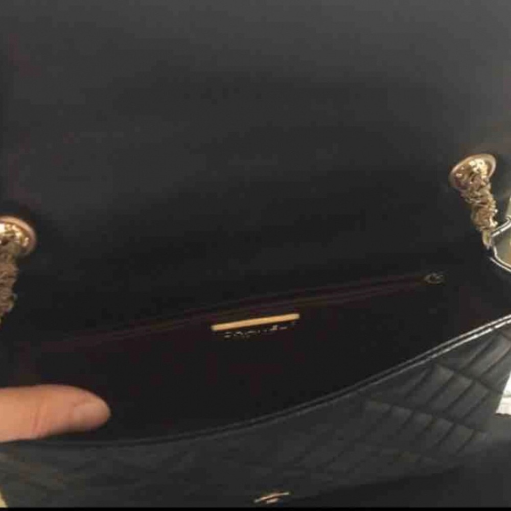 100AUTH CHANEL Pearls Black Calf Reissue Flap Bag - Picture 4 of 11